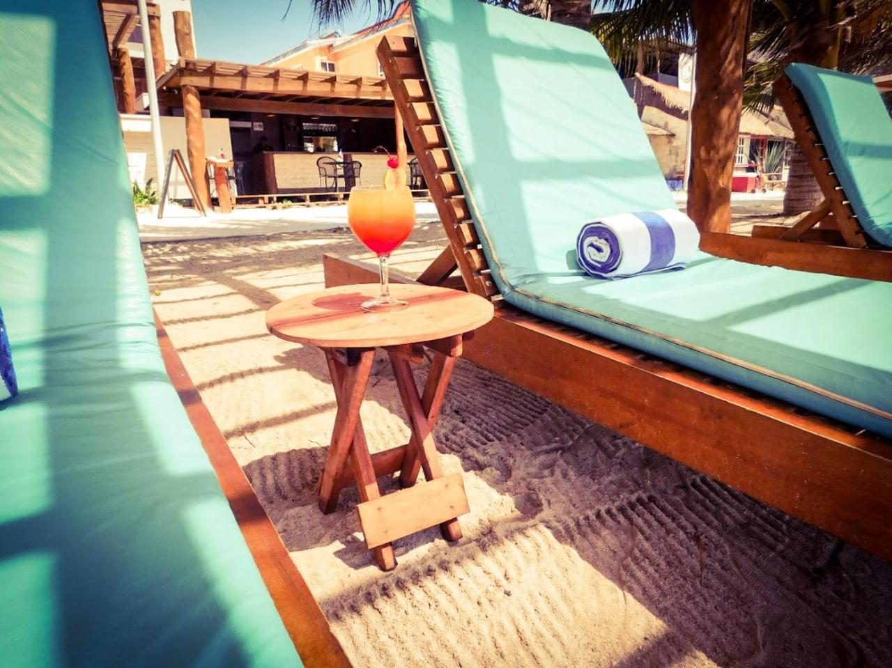 Aquastar By Rt Vacation Rentals Mahahual Exteriér fotografie